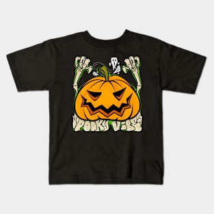 SPOOKY VIBES Kids T-Shirt